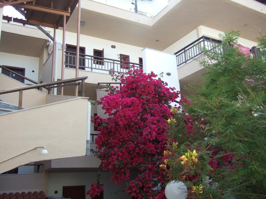 Kiwi Apartments Nea Fokea Luaran gambar