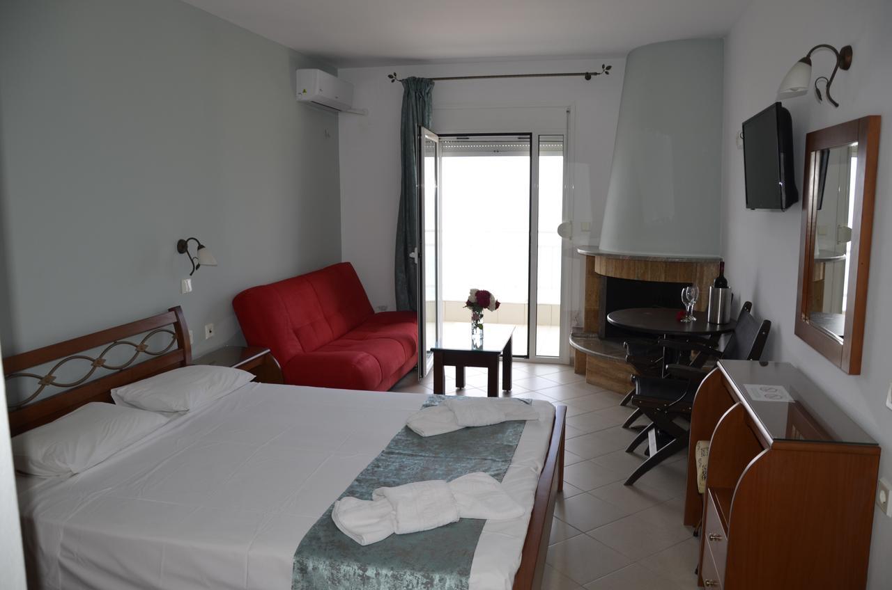 Kiwi Apartments Nea Fokea Luaran gambar