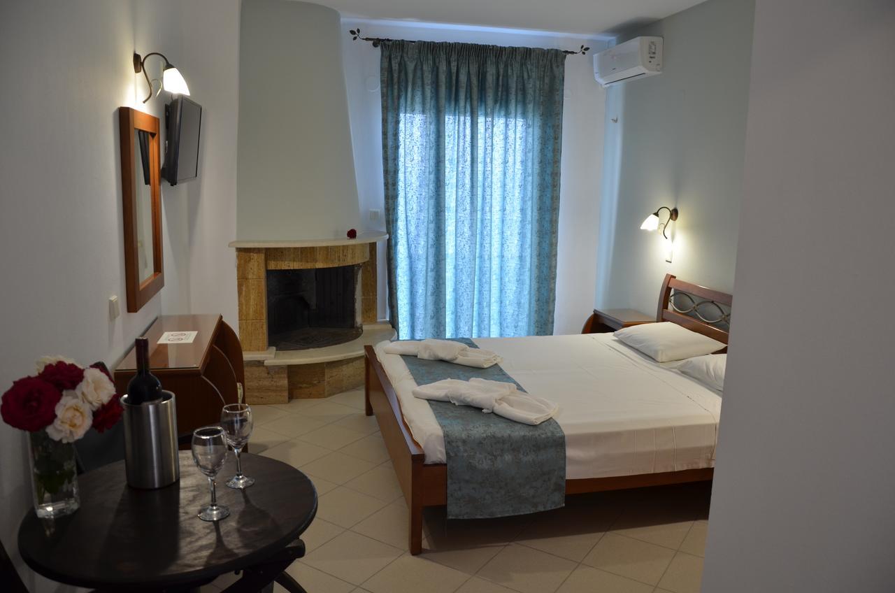 Kiwi Apartments Nea Fokea Luaran gambar