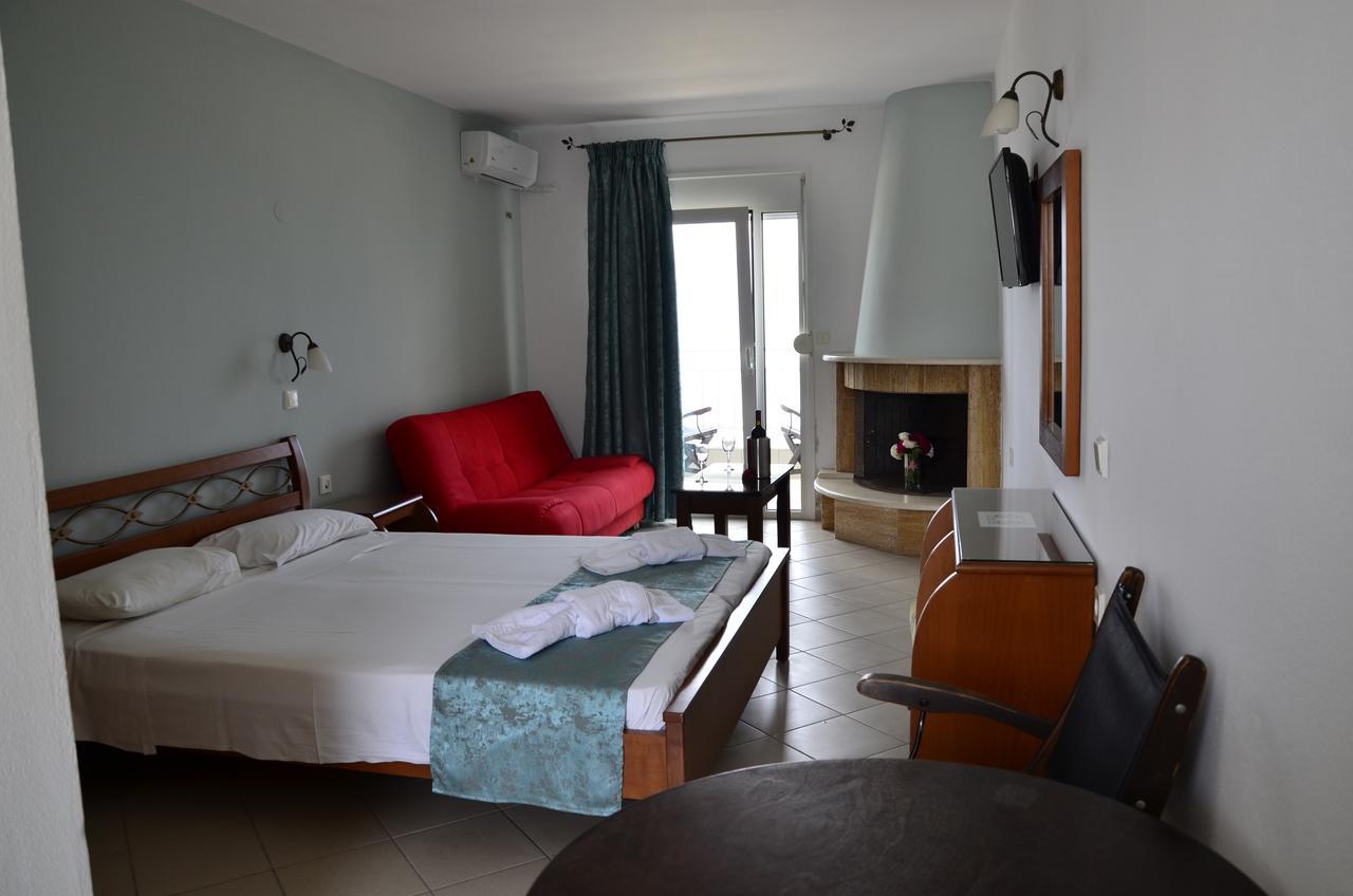 Kiwi Apartments Nea Fokea Luaran gambar