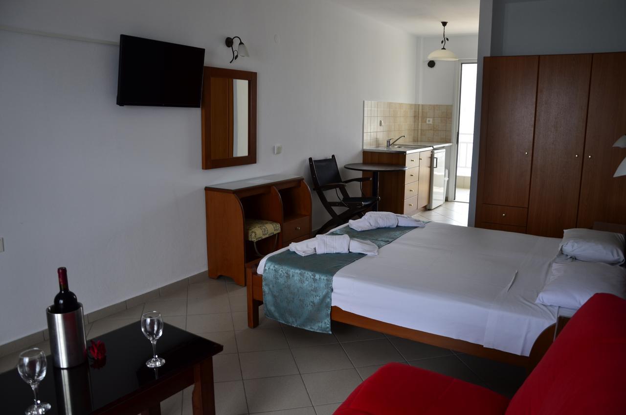Kiwi Apartments Nea Fokea Luaran gambar