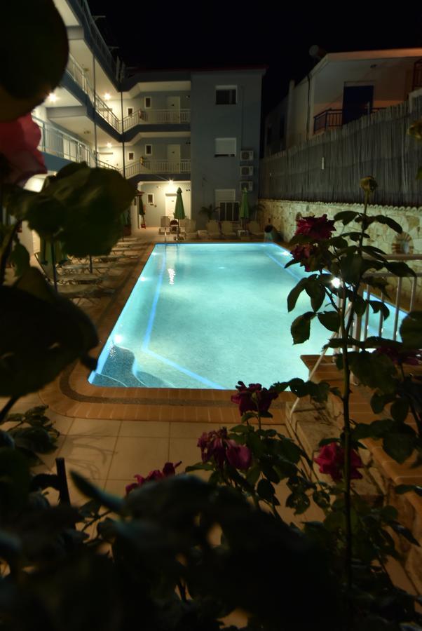 Kiwi Apartments Nea Fokea Luaran gambar